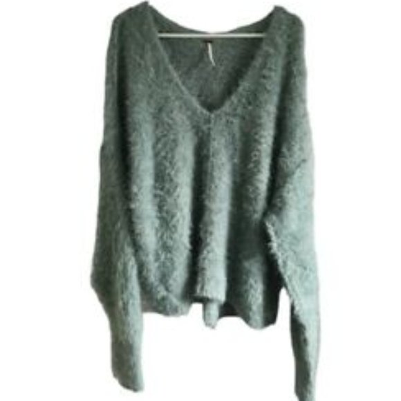 Free People Sweaters - Free People Blue Eyelash Slouchy Oversize V Neck Sweater Pullover Size M